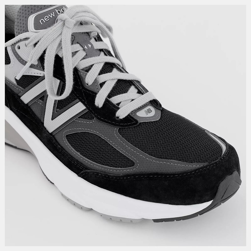 New Balance Men's Made in USA 990v6 Running Shoes - Black with White
