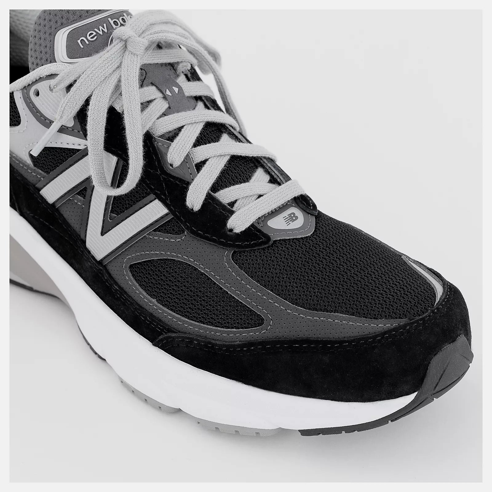New Balance Men's Made in USA 990v6 Running Shoes - Black with White