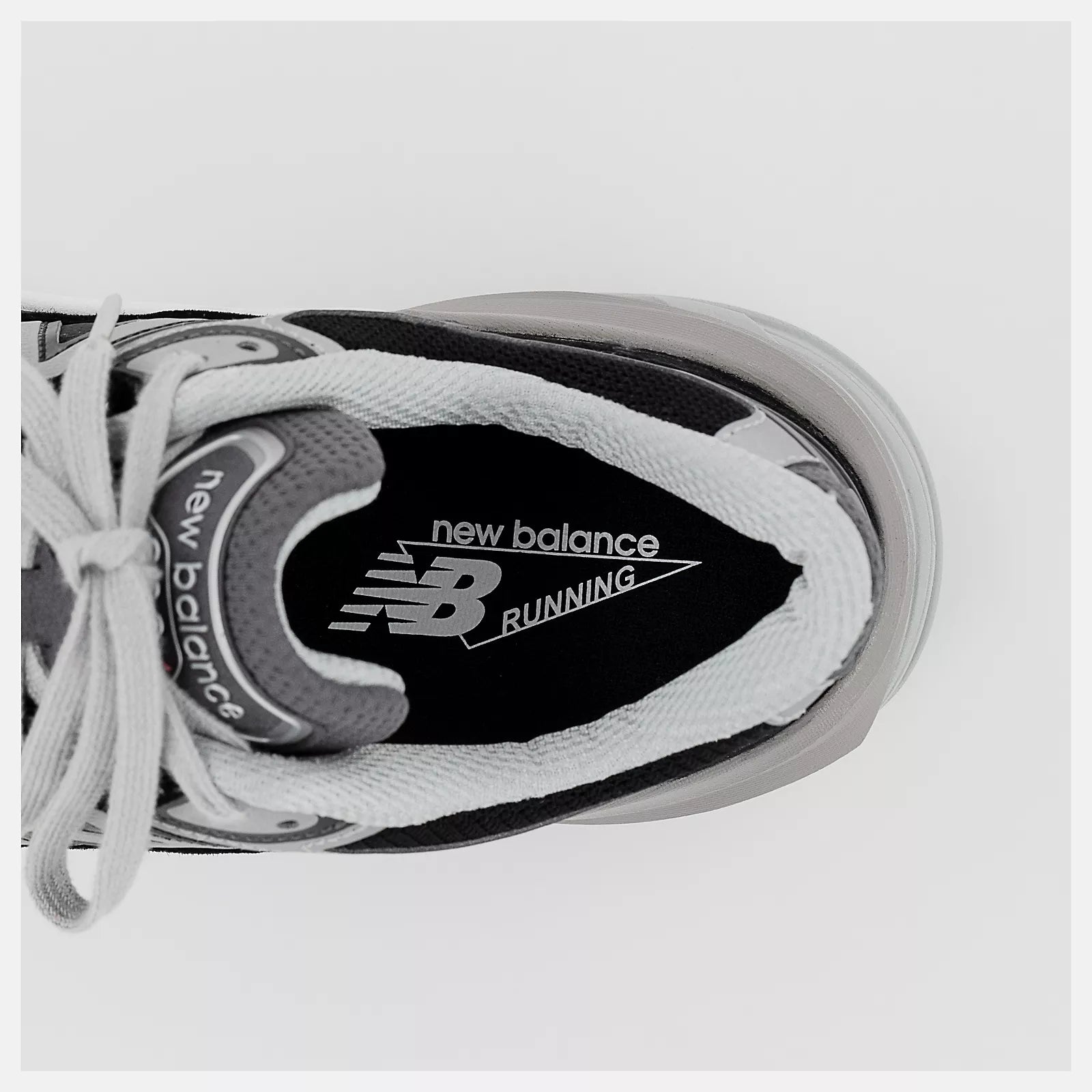 New Balance Men's Made in USA 990v6 Running Shoes - Black with White