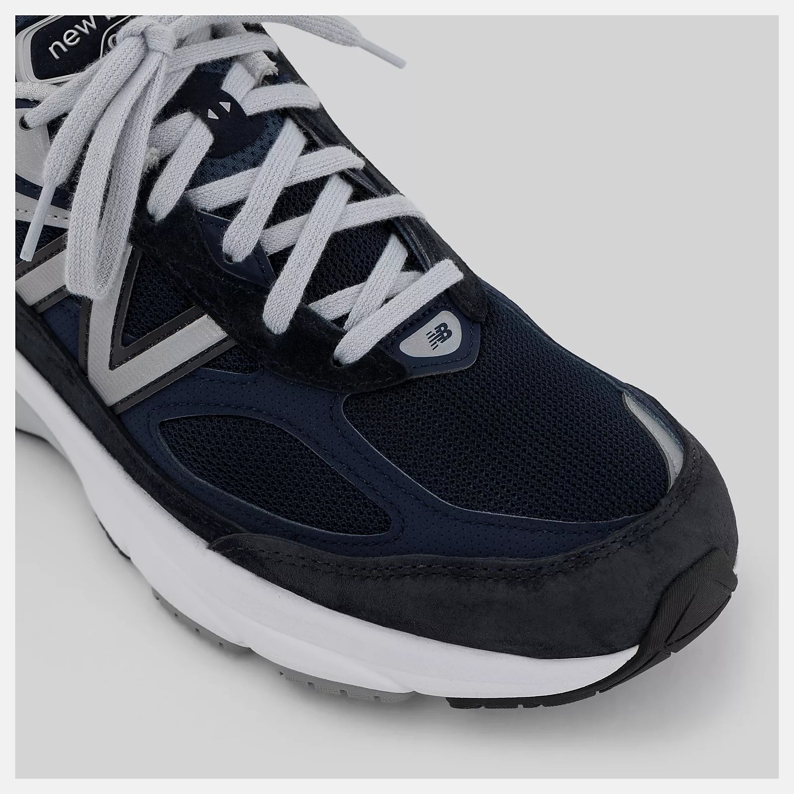 New Balance Men's Made in USA 990v6 Running Shoes - Navy with White